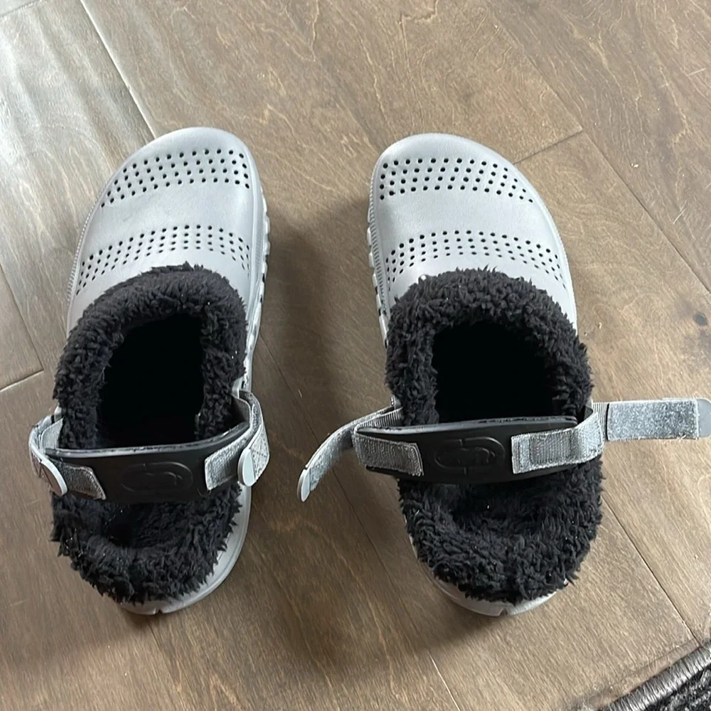 Unisex New Winter Slip on shoes Size 9 (uniltd brand)